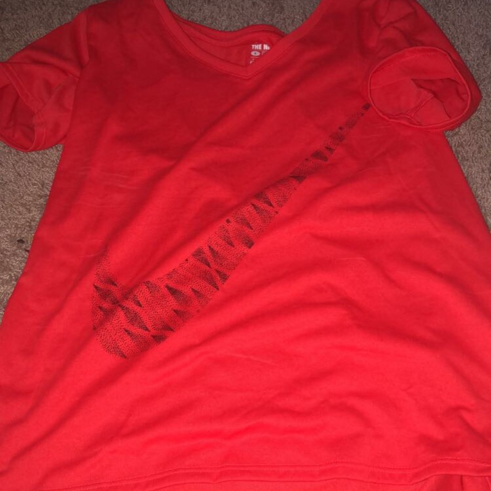 nike top